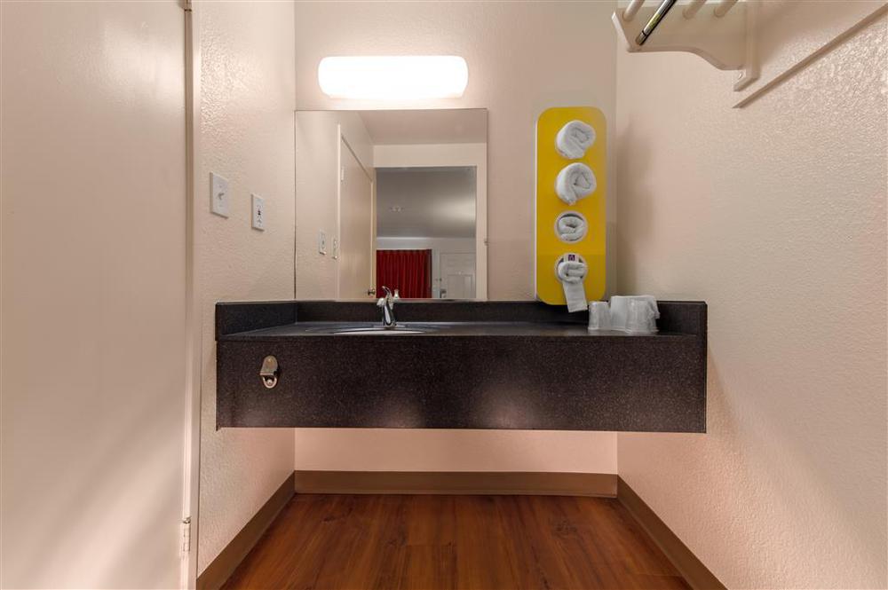 Motel 6 Lehi, Ut - Thanksgiving Point Стая снимка