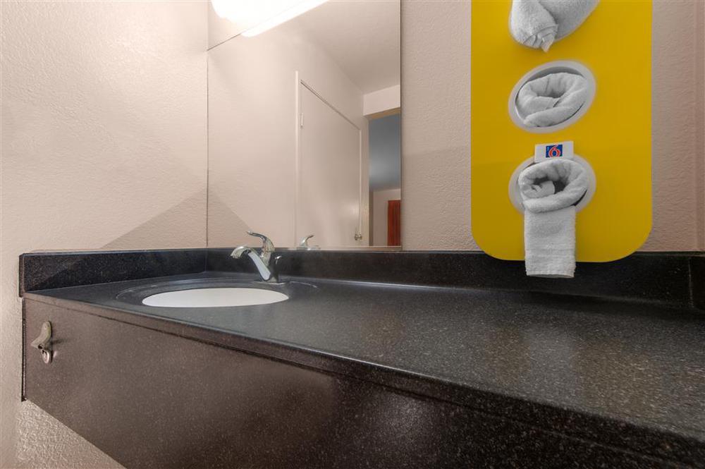 Motel 6 Lehi, Ut - Thanksgiving Point Стая снимка